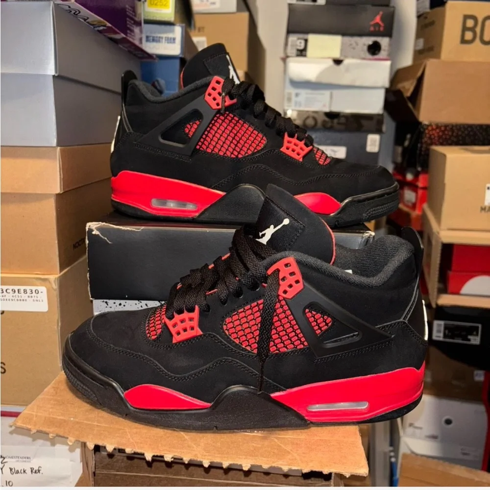 Authentic ‘Red Thunder’ Jordan 4 retro. size 9 men’s *Like New* w/box. - Picture 7 of 8
